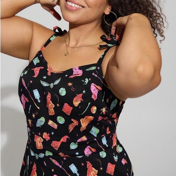 Torrid Harry Potter Stretch Challis Romper Size 00 - Picture 3 of 13